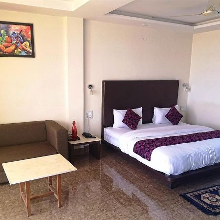 The Gateway Dal Lake Resort, Mcleodganj, Dharamshala แมคลอยด์กันจ์ ภายนอก รูปภาพ