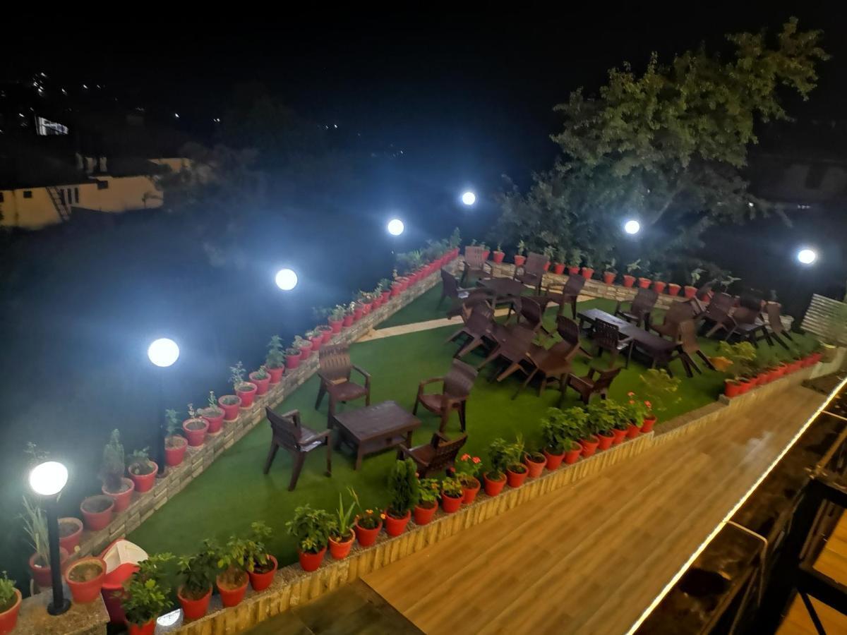 The Gateway Dal Lake Resort, Mcleodganj, Dharamshala แมคลอยด์กันจ์ ภายนอก รูปภาพ