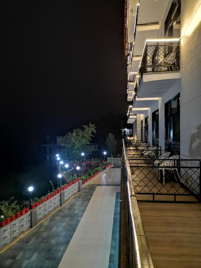 The Gateway Dal Lake Resort, Mcleodganj, Dharamshala แมคลอยด์กันจ์ ภายนอก รูปภาพ