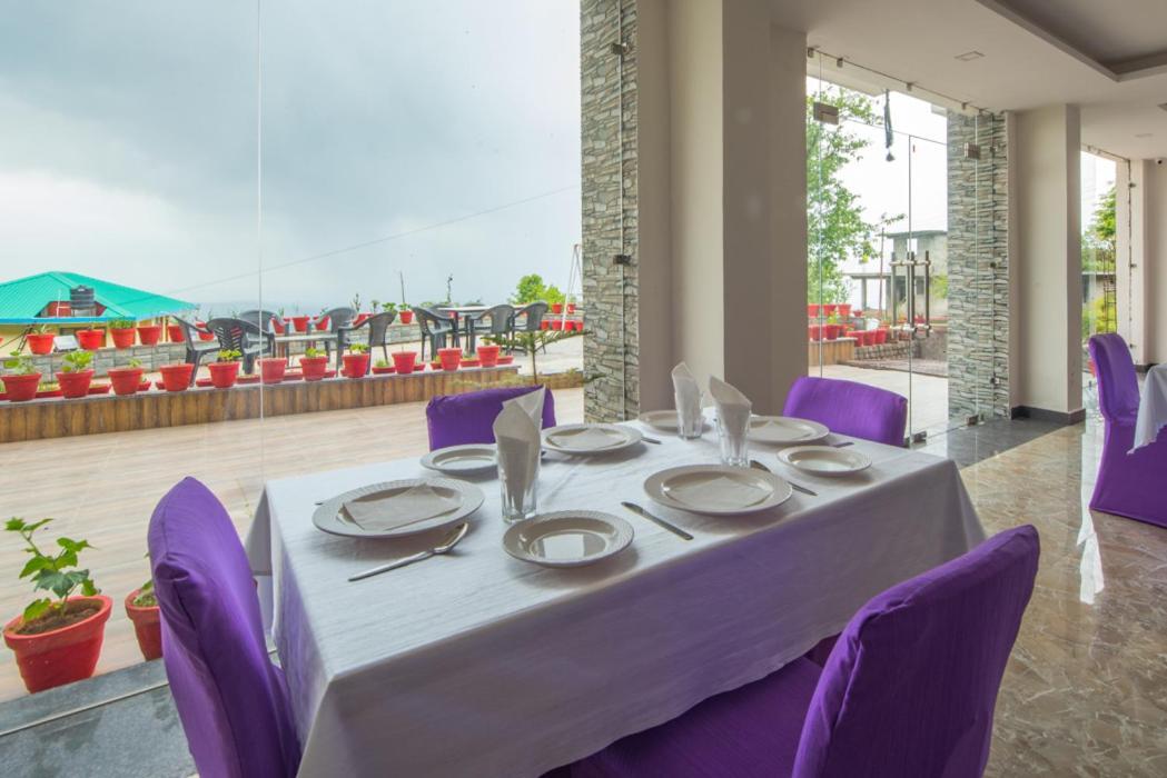 The Gateway Dal Lake Resort, Mcleodganj, Dharamshala แมคลอยด์กันจ์ ภายนอก รูปภาพ