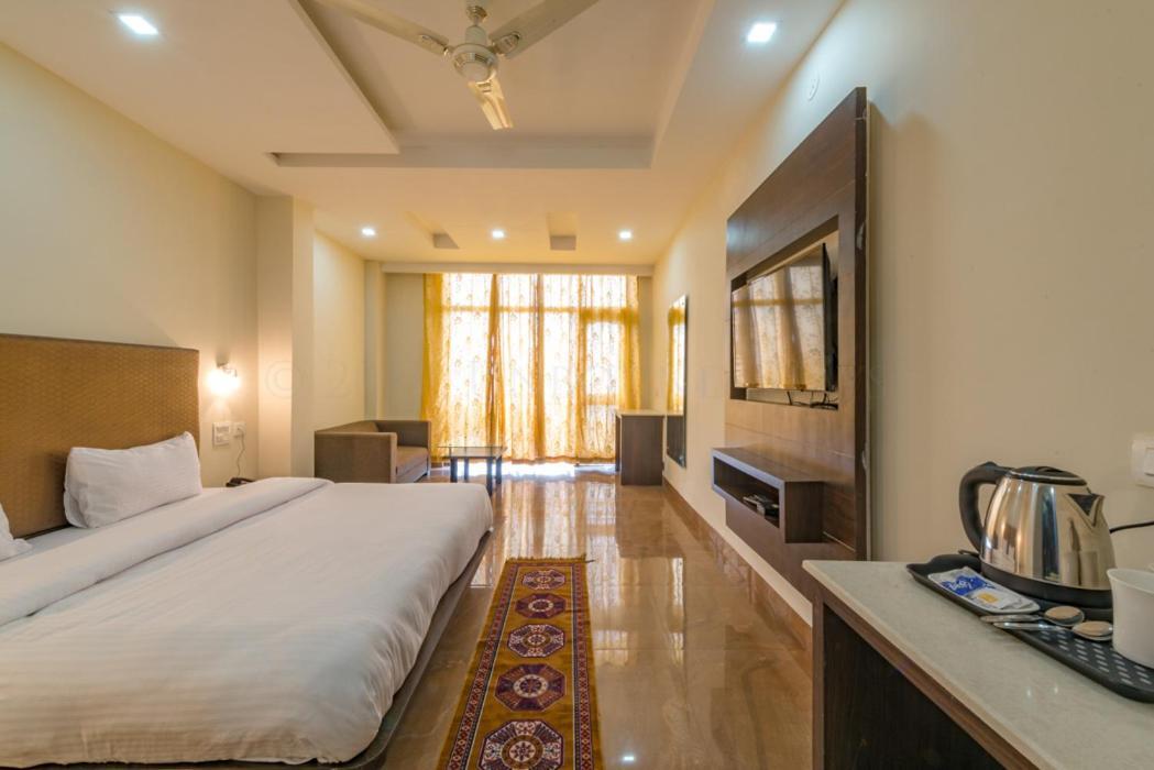 The Gateway Dal Lake Resort, Mcleodganj, Dharamshala แมคลอยด์กันจ์ ภายนอก รูปภาพ